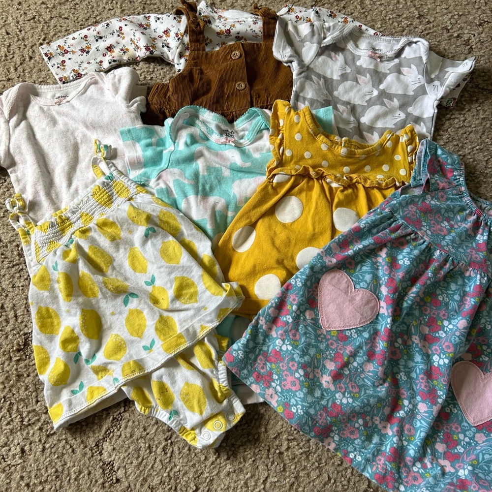 Carters 12 Month onesies lot of 7